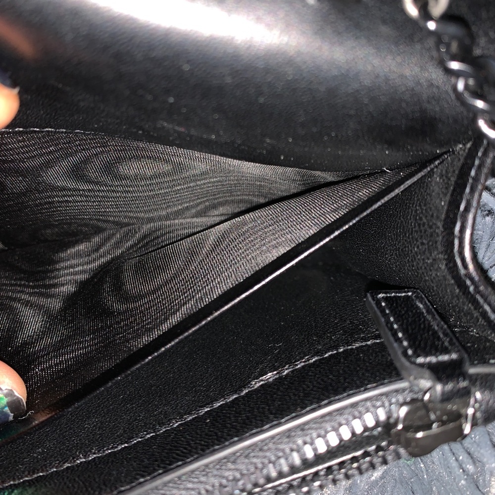 Black Velvet ‘Kate’ Saint Laurent Bag - Picture 8 of 10